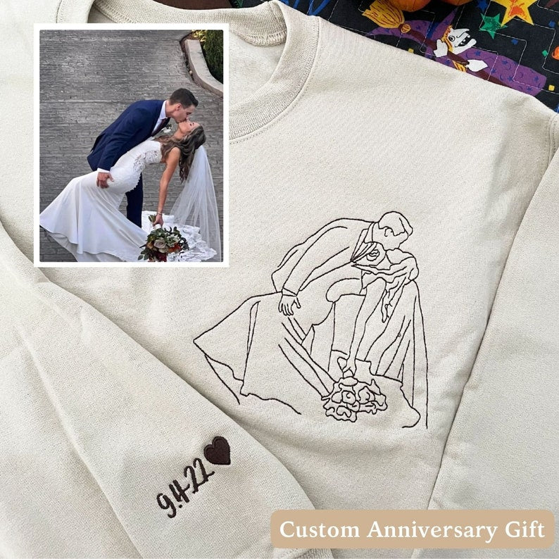 Getlovecustom™ Custom Portrait Photo Outline Embroidery T-Shirt/Sweart/Hoodie